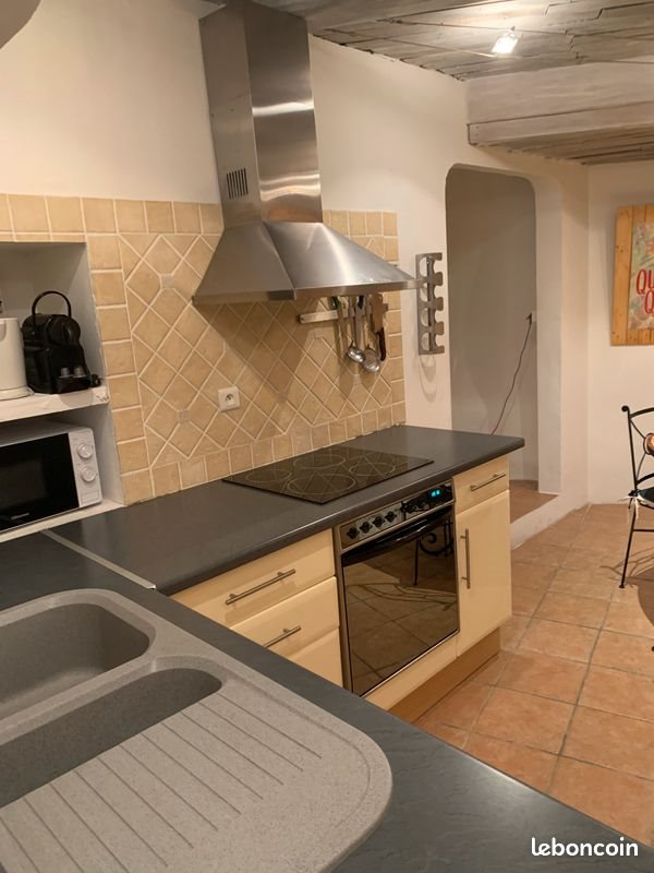 Maison à louer, 55m², Quinson