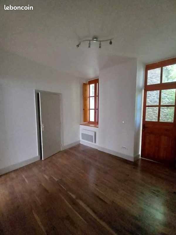 Appartement à louer, 45m², Oust