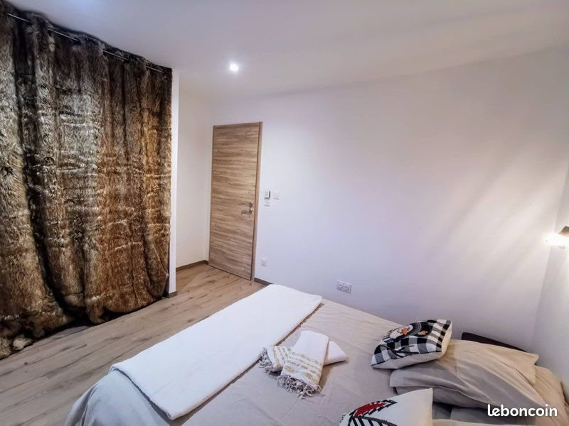 Appartement à louer, 56m², Les Déserts
