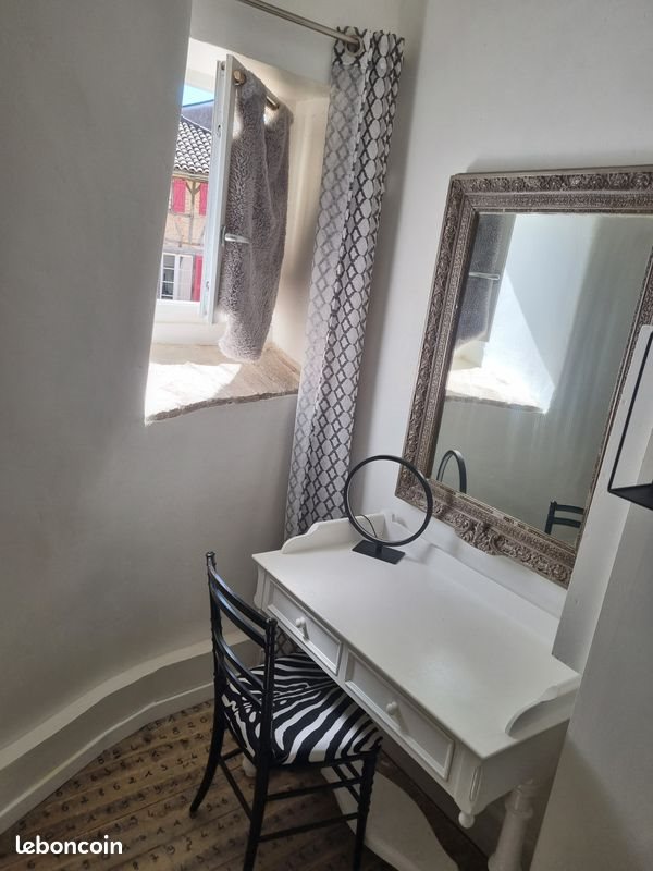 Appartement à louer, 45m², Figeac