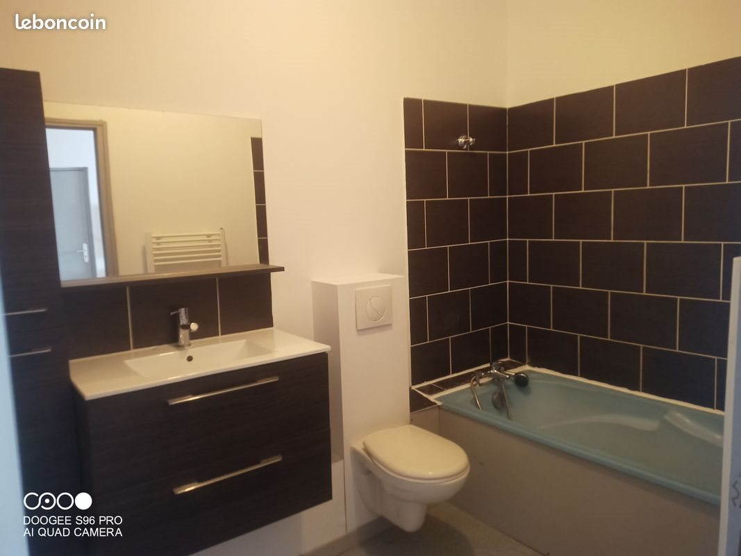 Appartement à louer, 70m², Oloron-Sainte-Marie