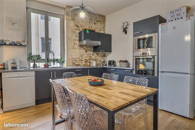 Appartement à louer, 66m², Nîmes