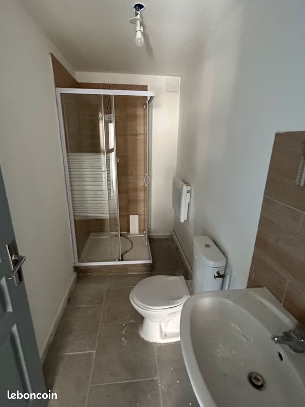 Appartement à louer, 47m², Saint-Privat-des-Vieux