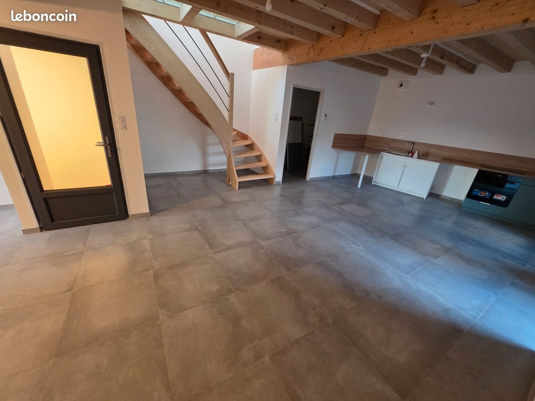 Appartement à louer, 84m², Freyssenet