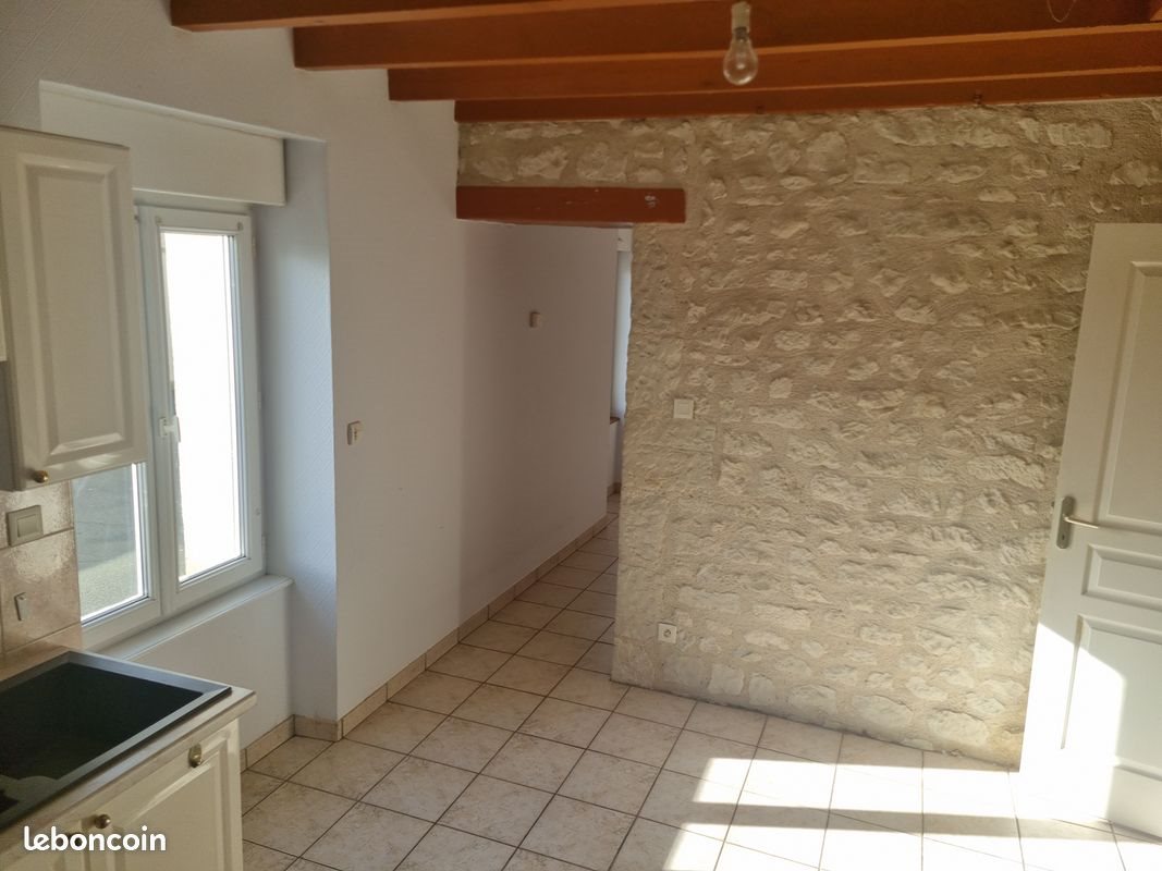 Maison à louer, 55m², Dangé-Saint-Romain