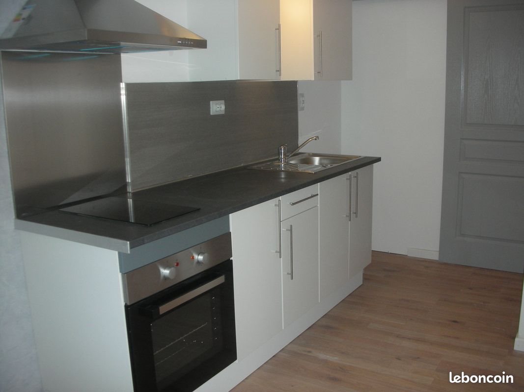 Appartement à louer, 28m², Neuville-de-Poitou