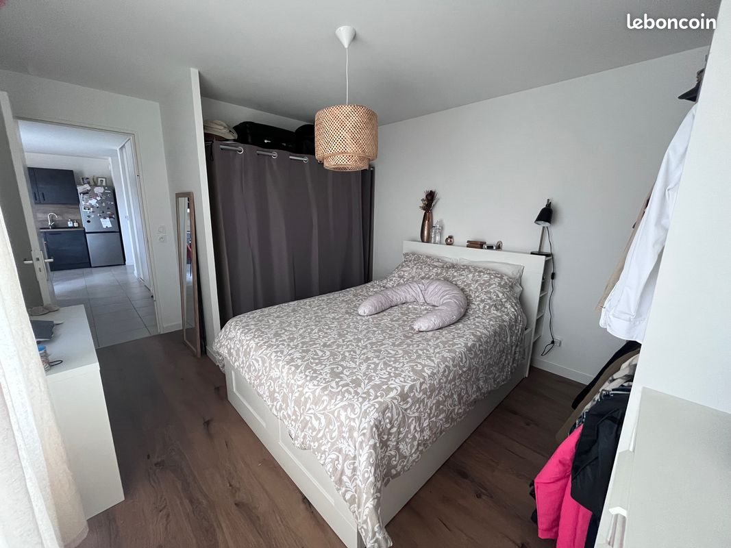 Appartement à louer, 49m², Roussillon