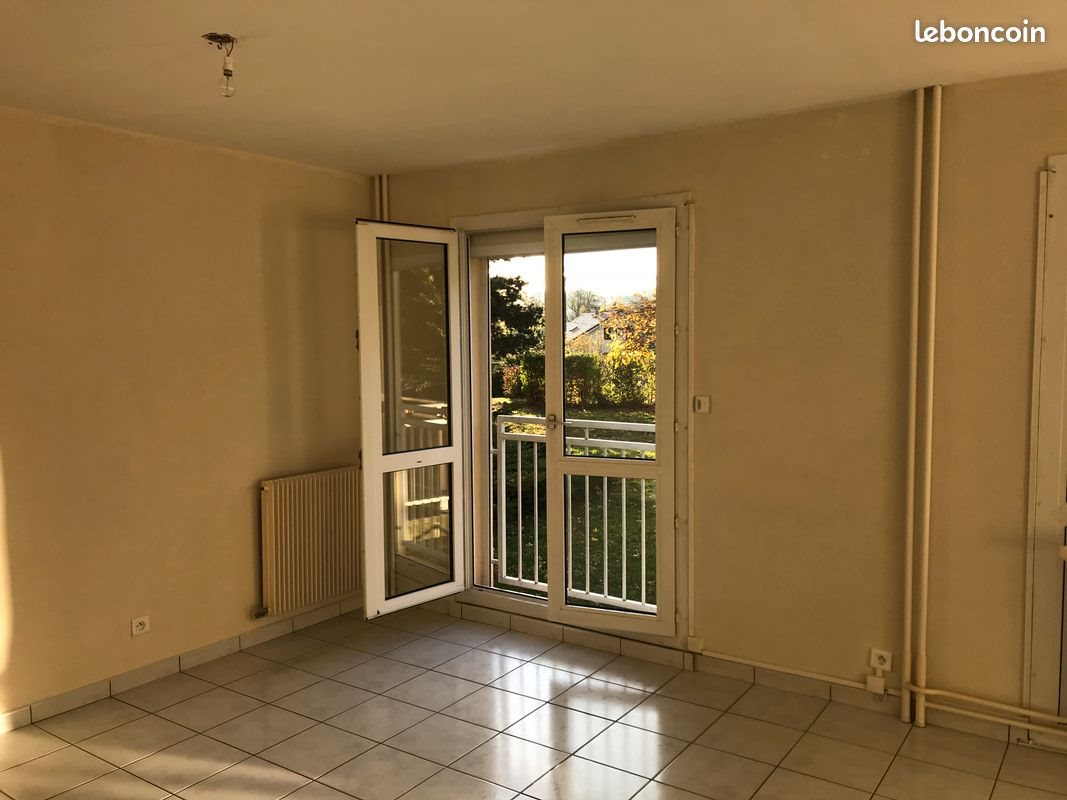Appartement à louer, 78m², Delle