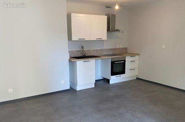Appartement à louer, 21m², Bessan
