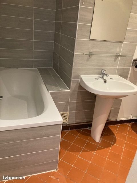 Appartement à louer, 55m², Nîmes