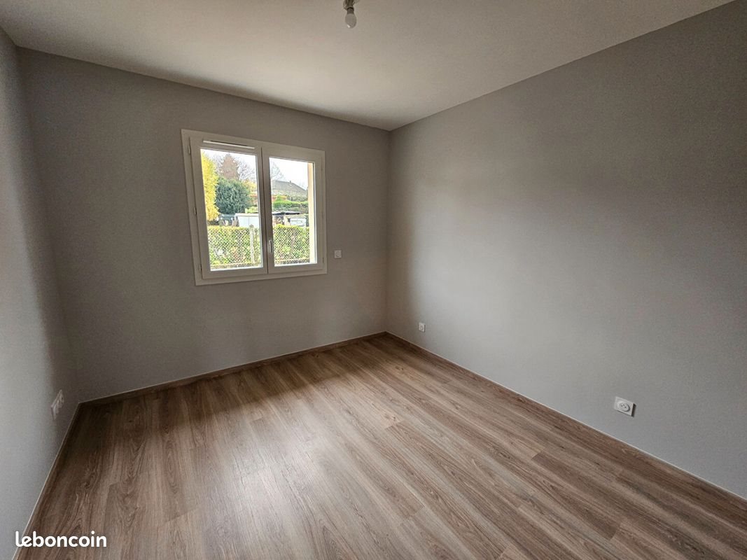 Maison à louer, 100m², Dolomieu