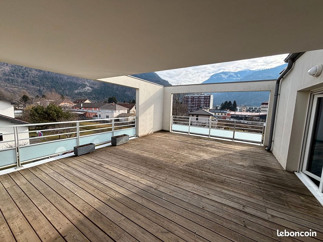 Appartement à louer, 84m², Cluses