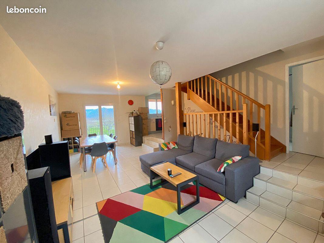 Appartement à louer, 81m², Saint-Sulpice