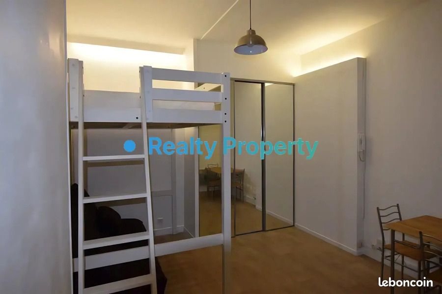 Appartement à louer, 16m², Paris 20ème