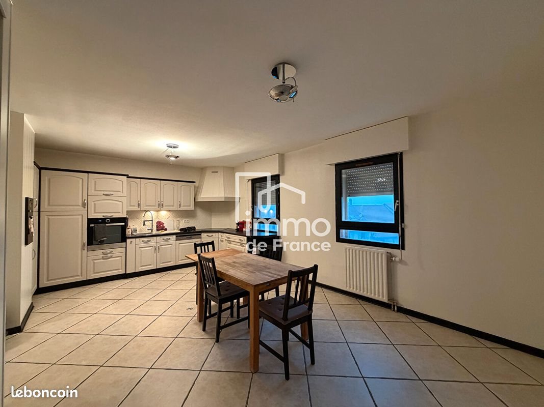 Appartement à louer, 124m², Valleiry