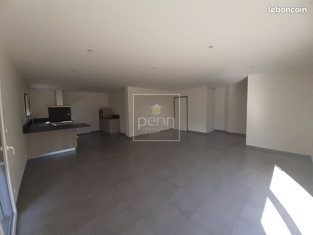 Maison à louer, 106m², Vergéal