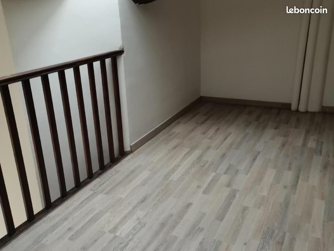 Appartement à louer, 56m², Eyguières