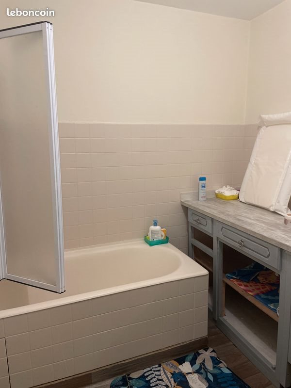 Appartement à louer, 72m², Le Malzieu-Ville