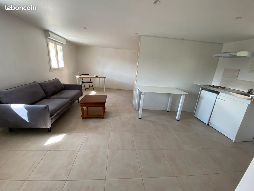Appartement à louer, 35m², Meyreuil