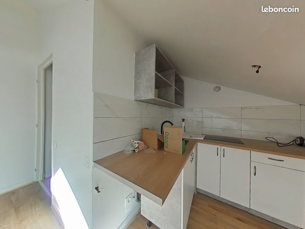 Appartement à louer, 22m², Saint-Etienne