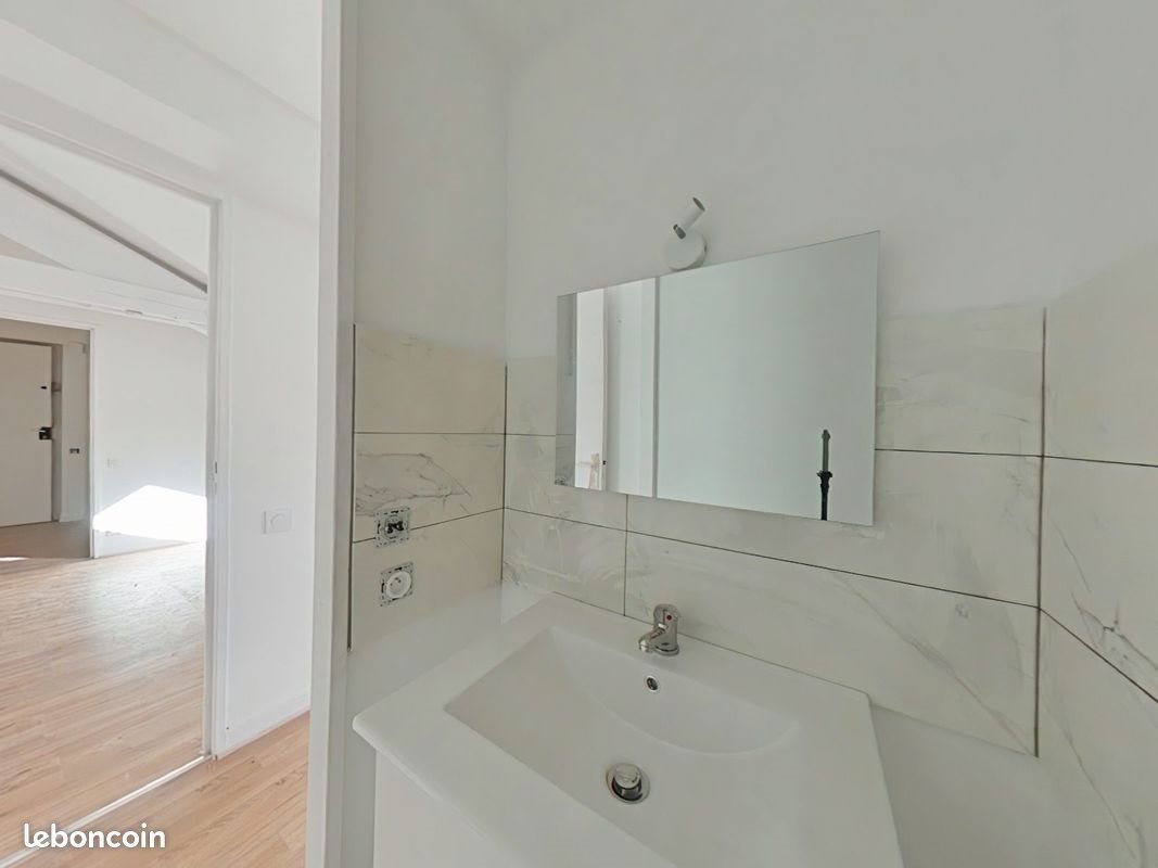 Appartement à louer, 22m², Saint-Etienne