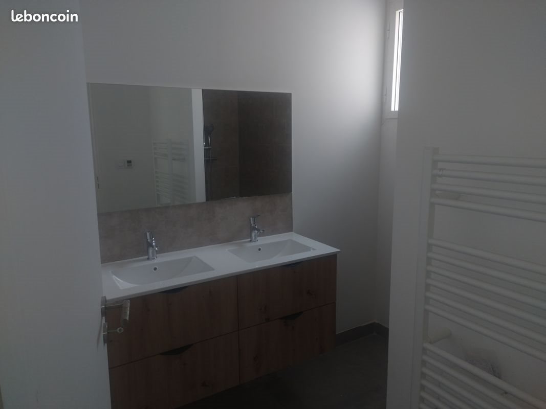 Maison à louer, 130m², Saint-Privat-des-Vieux