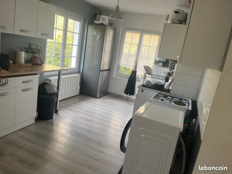 Appartement à louer, 75m², Cambremer