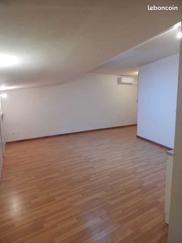 Appartement à louer, 45m², Neuville-sur-Ain