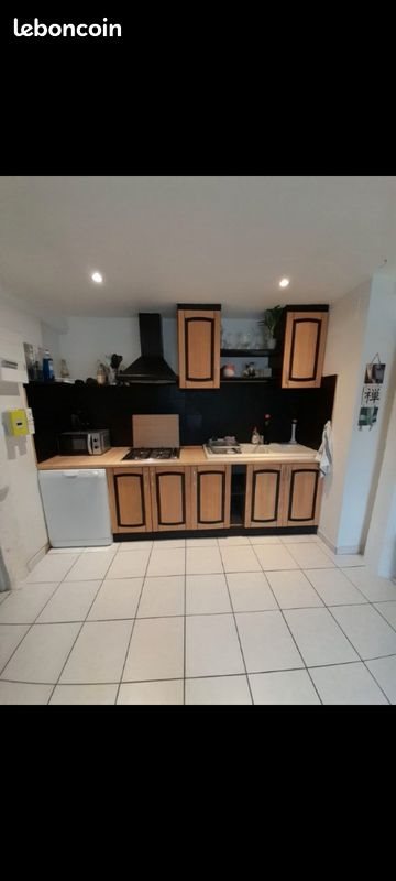 Appartement à louer, 70m², Angeot