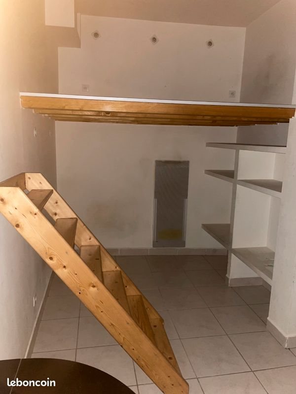 Appartement à vendre, 100m², Saint-Maximin-la-Sainte-Baume