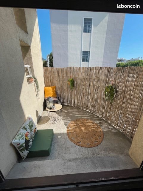 Appartement à louer, 28m², Grenoble