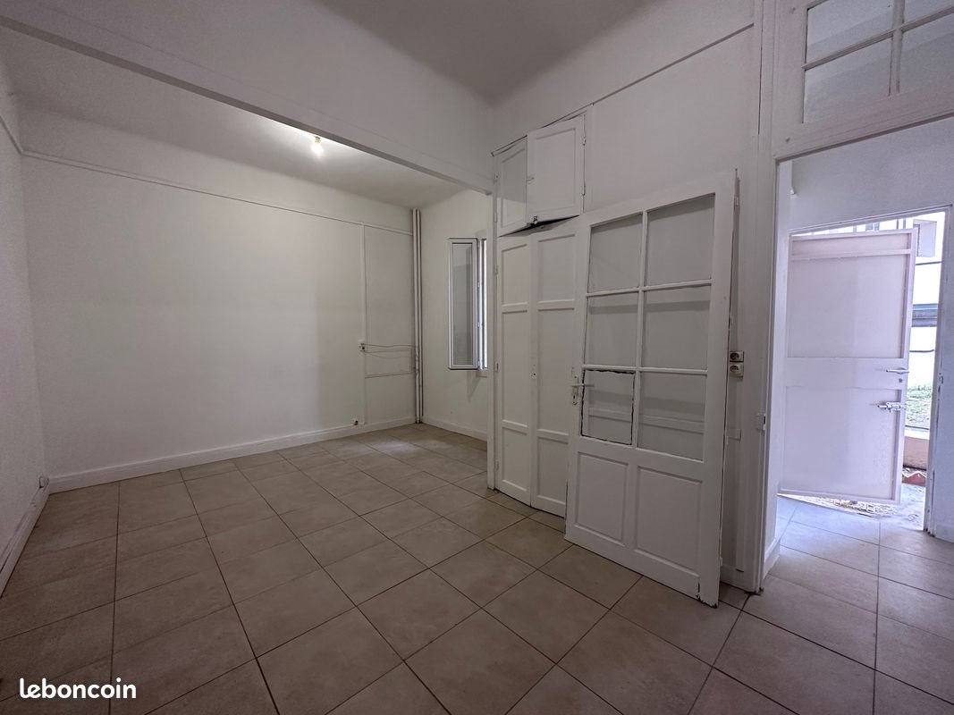 Appartement à louer, 25m², Toulon