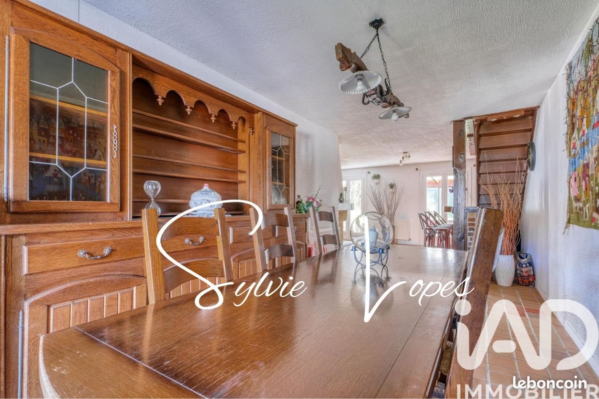 Maison à vendre, 139m², Condé-Sainte-Libiaire