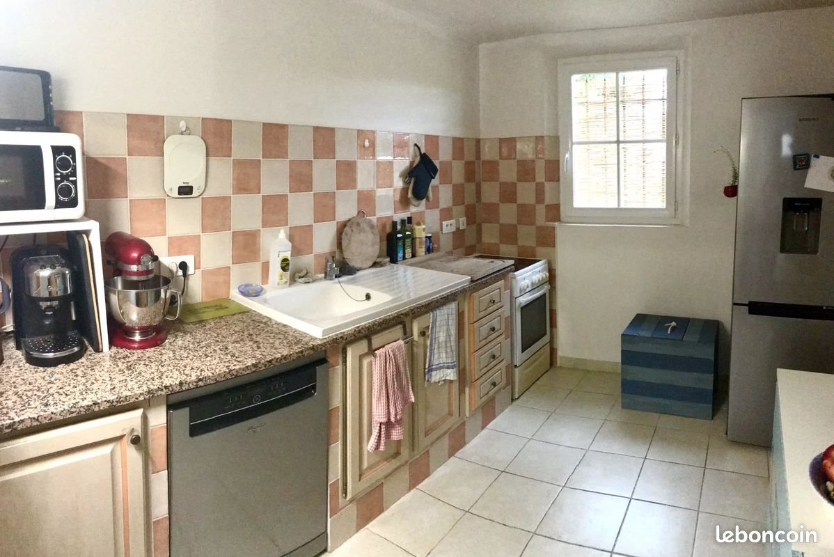 Appartement à louer, 74m², Venelles