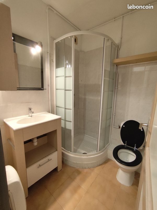 Appartement à louer, 32m², Nîmes