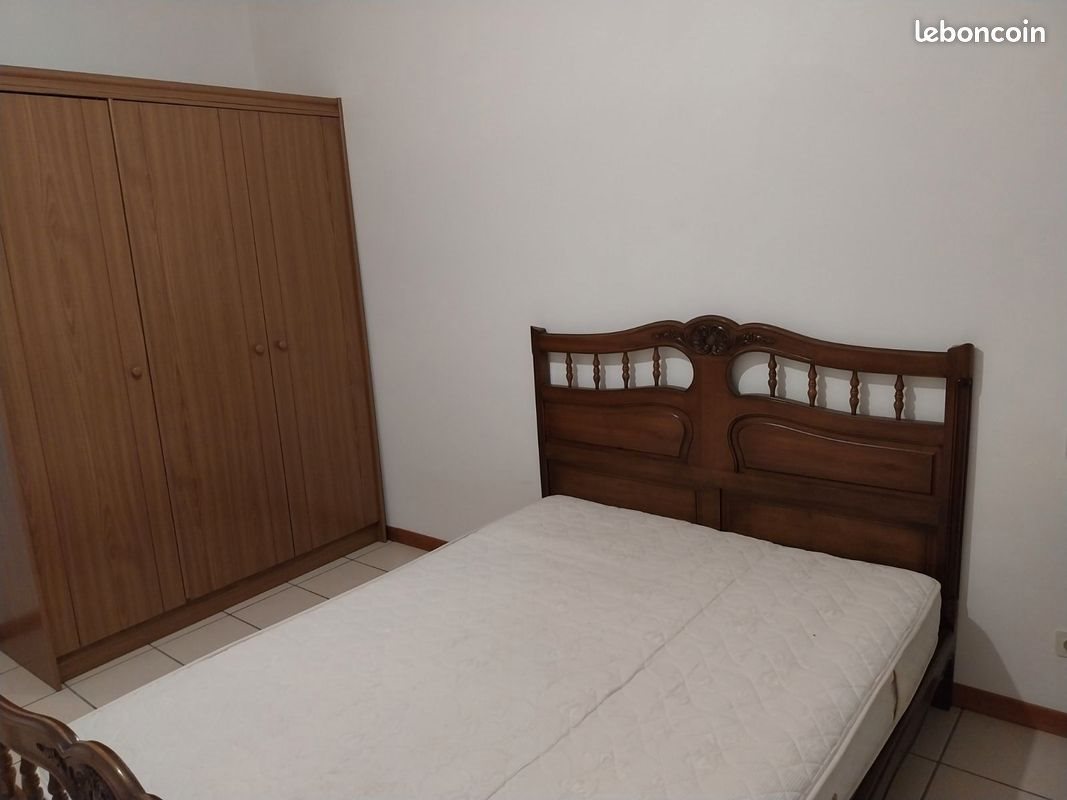 Appartement à louer, 70m², Lespéron