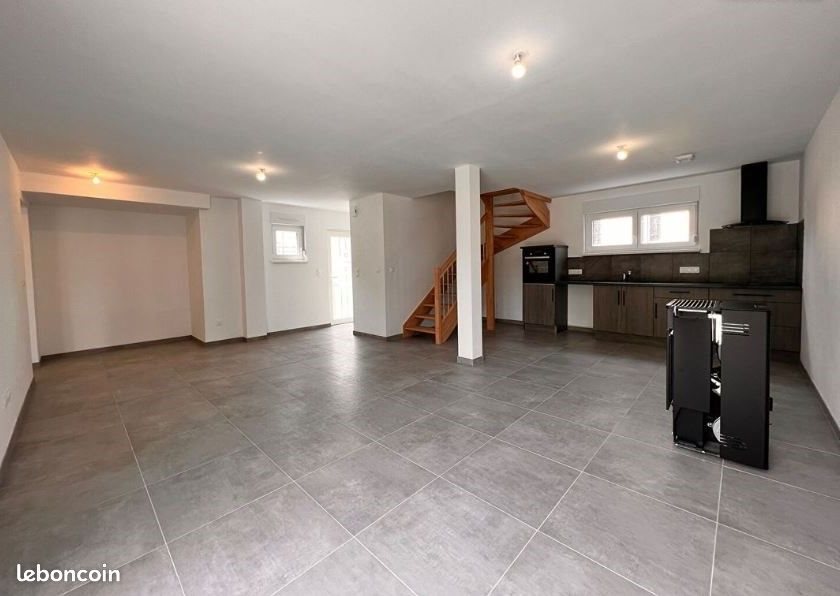 Maison à louer, 95m², Guessling-Hémering