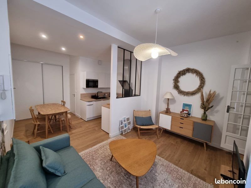Appartement à louer, 35m², Rochefort