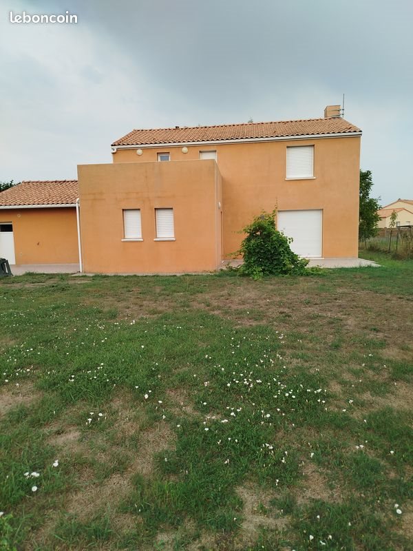 Maison à louer, 130m², Le Loroux-Bottereau