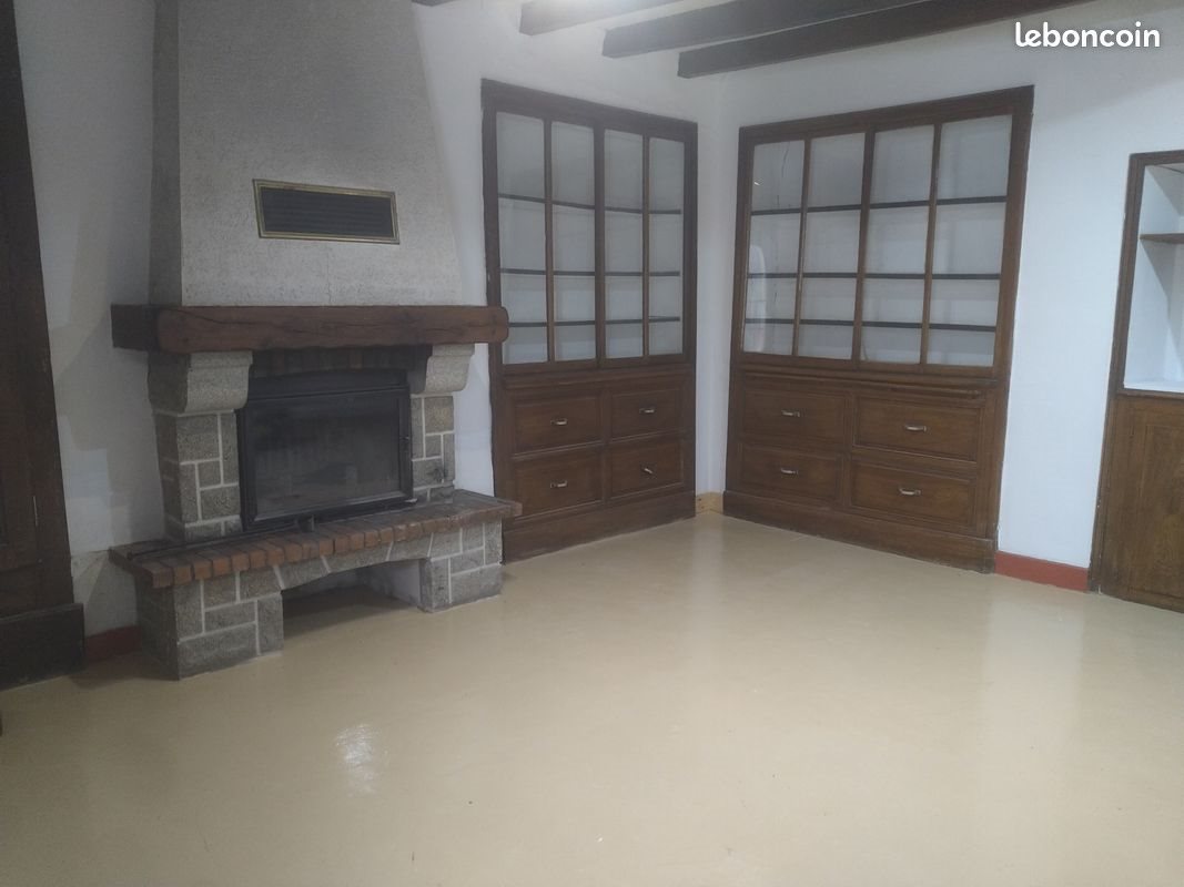 Maison à louer, 120m², Cressat