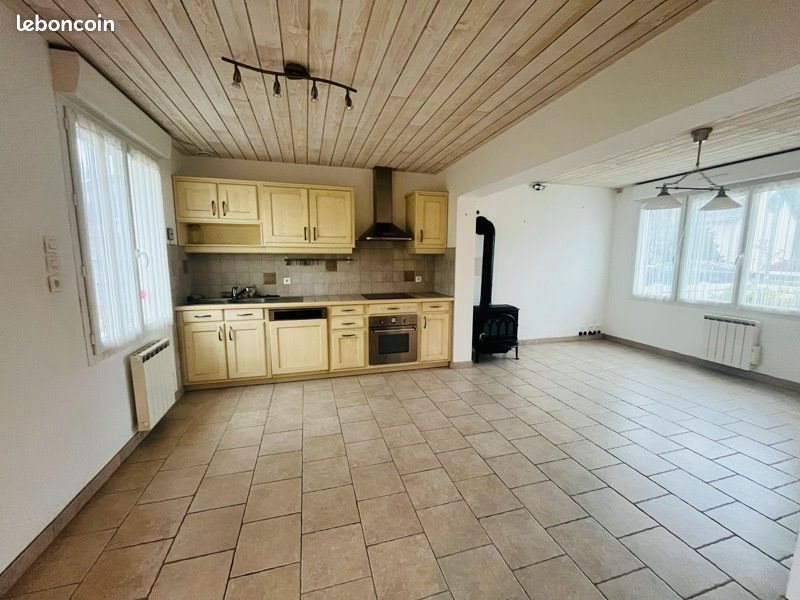 Maison à louer, 87m², Châteauneuf-du-Faou