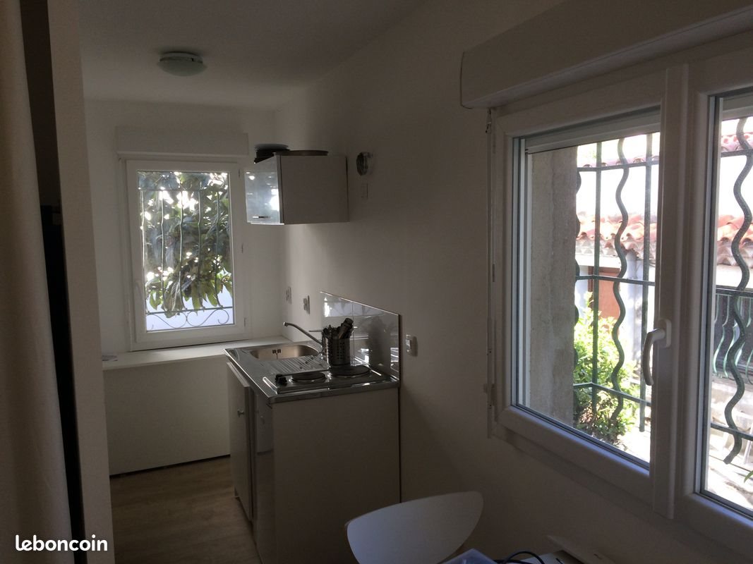 Appartement à louer, 17m², Nîmes
