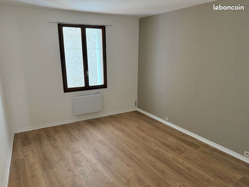 Appartement à louer, 70m², Castellane
