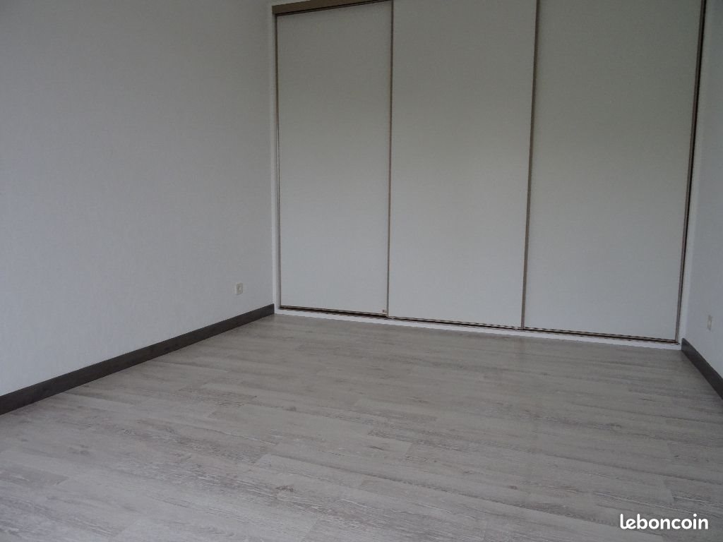 Appartement à louer, 64m², Croix