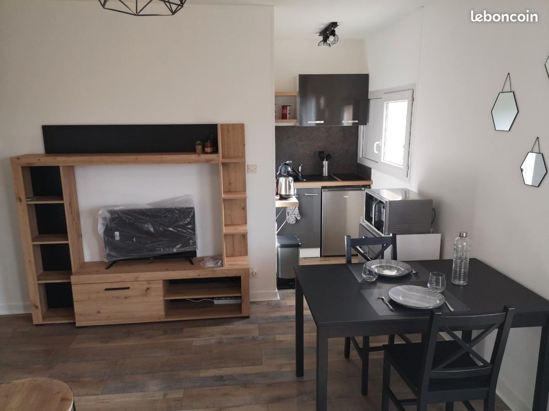 Appartement à louer, 25m², Niort