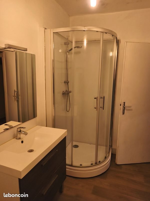 Appartement à louer, 60m², Ainay-le-Château