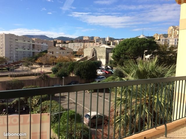 Appartement à louer, 83m², Bastia