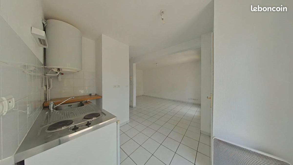 Appartement à louer, 26m², Saint-Etienne