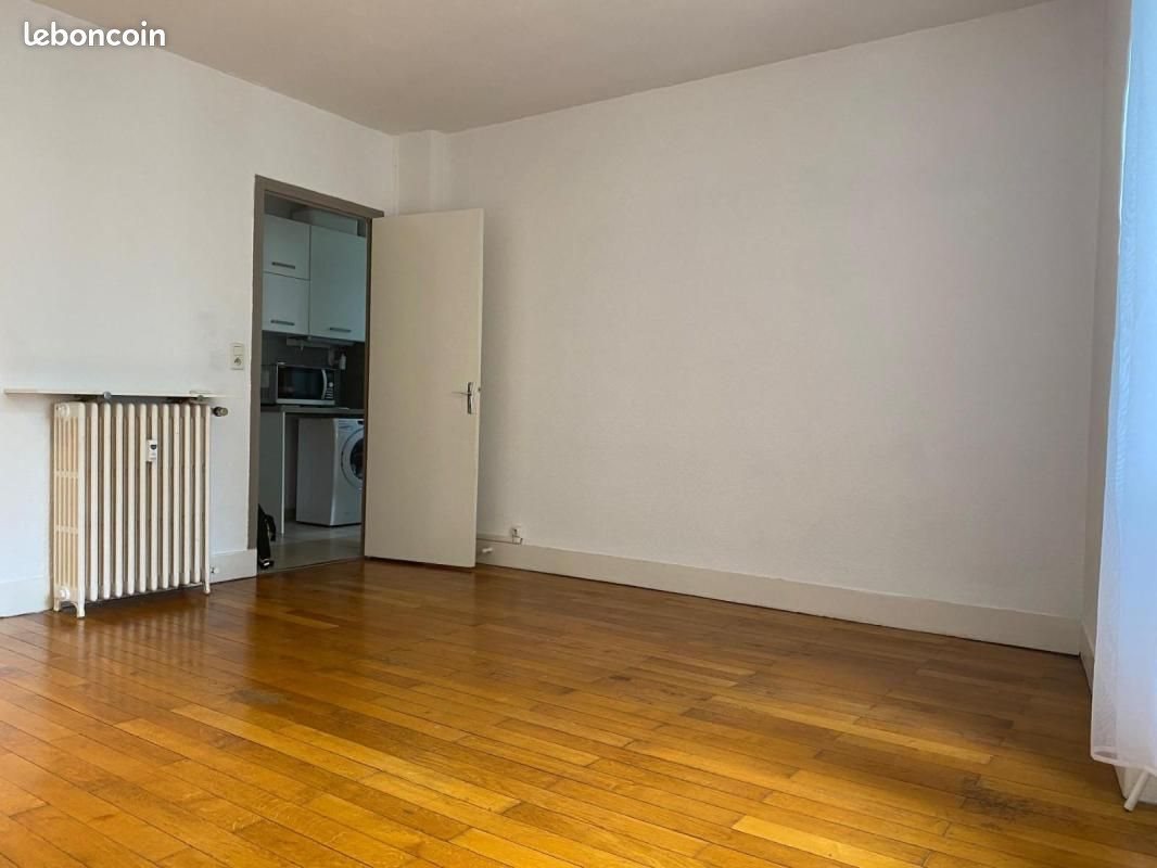 Appartement à louer, 36m², Aubenas
