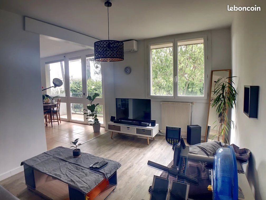 Appartement à louer, 79m², Lunel